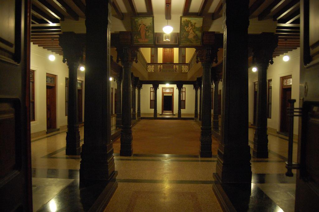 Visalam Chettinad Palace - A Cgh Earth Experience Kanadukattan Exterior photo