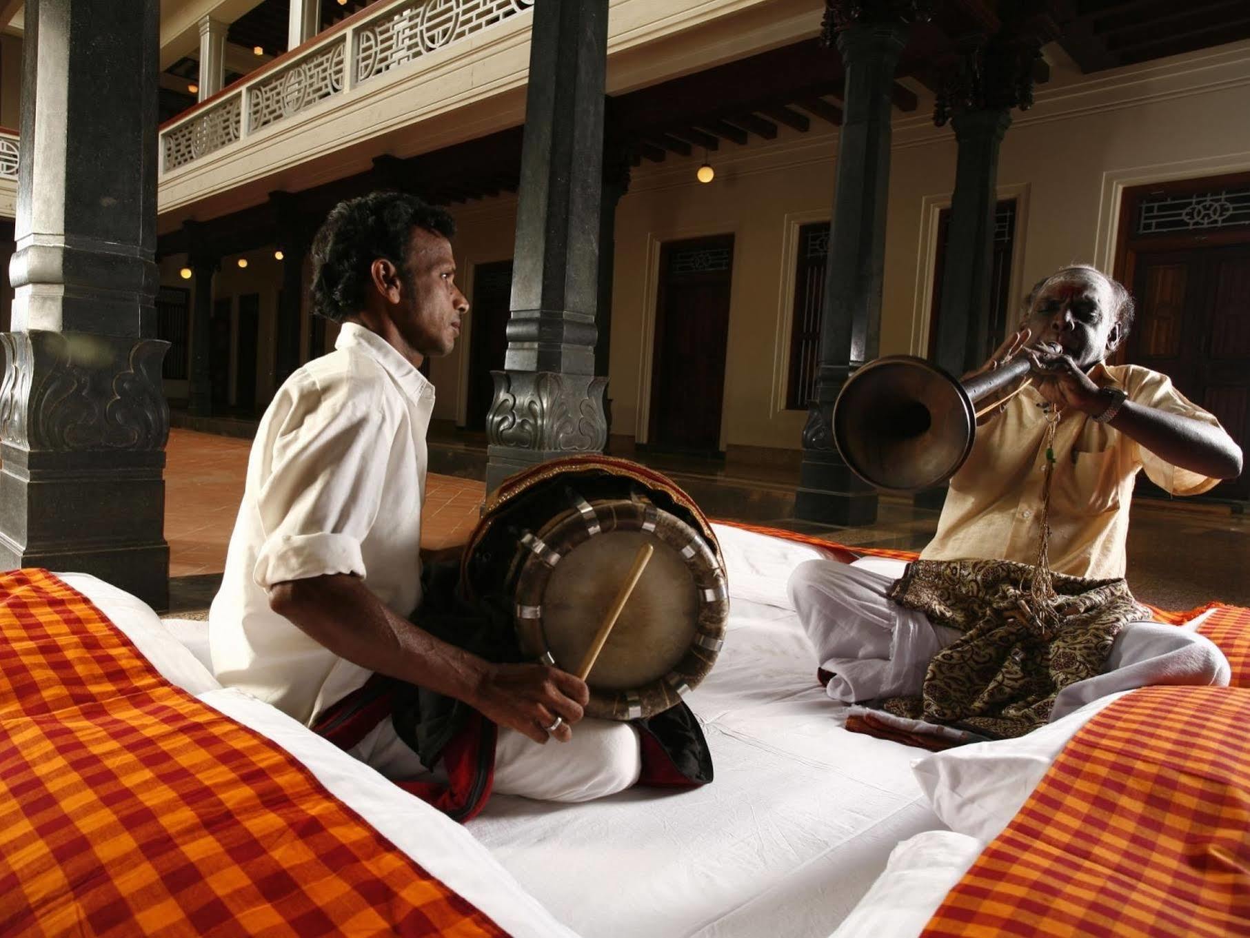Visalam Chettinad Palace - A Cgh Earth Experience Kanadukattan Exterior photo